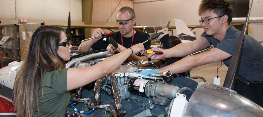 Aviation Maintenance Technology School Everett Community College